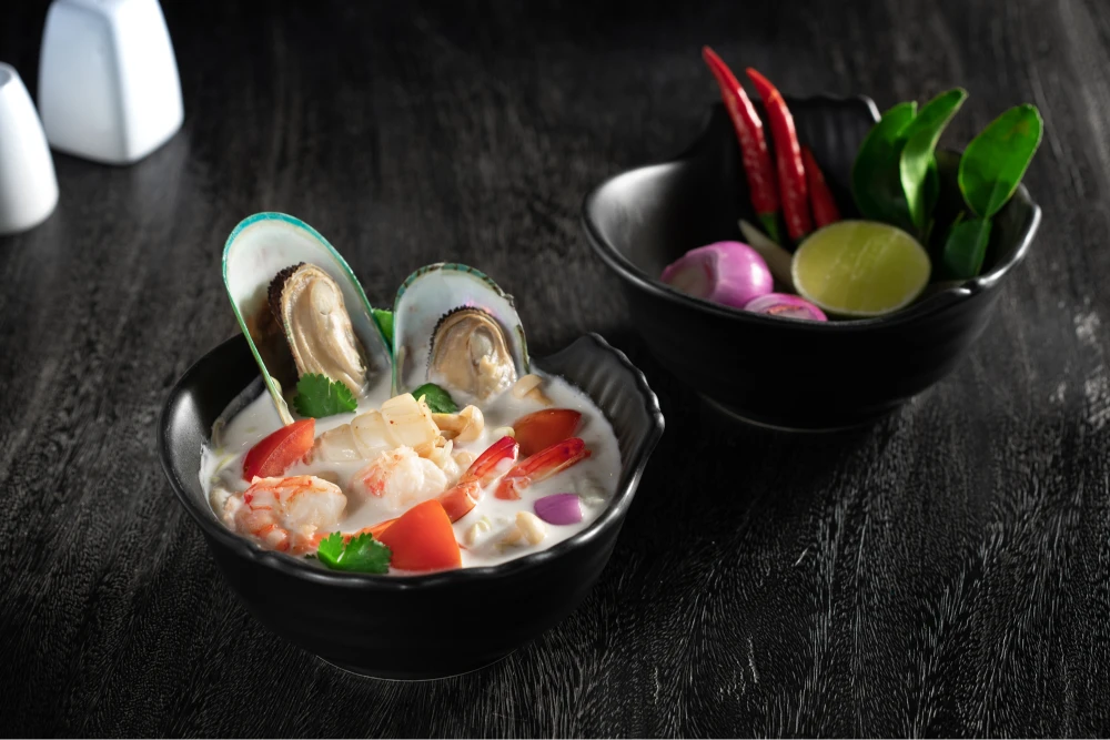 Tom Kha