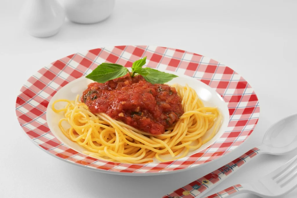 K13 Pasta With Tomato Sauce